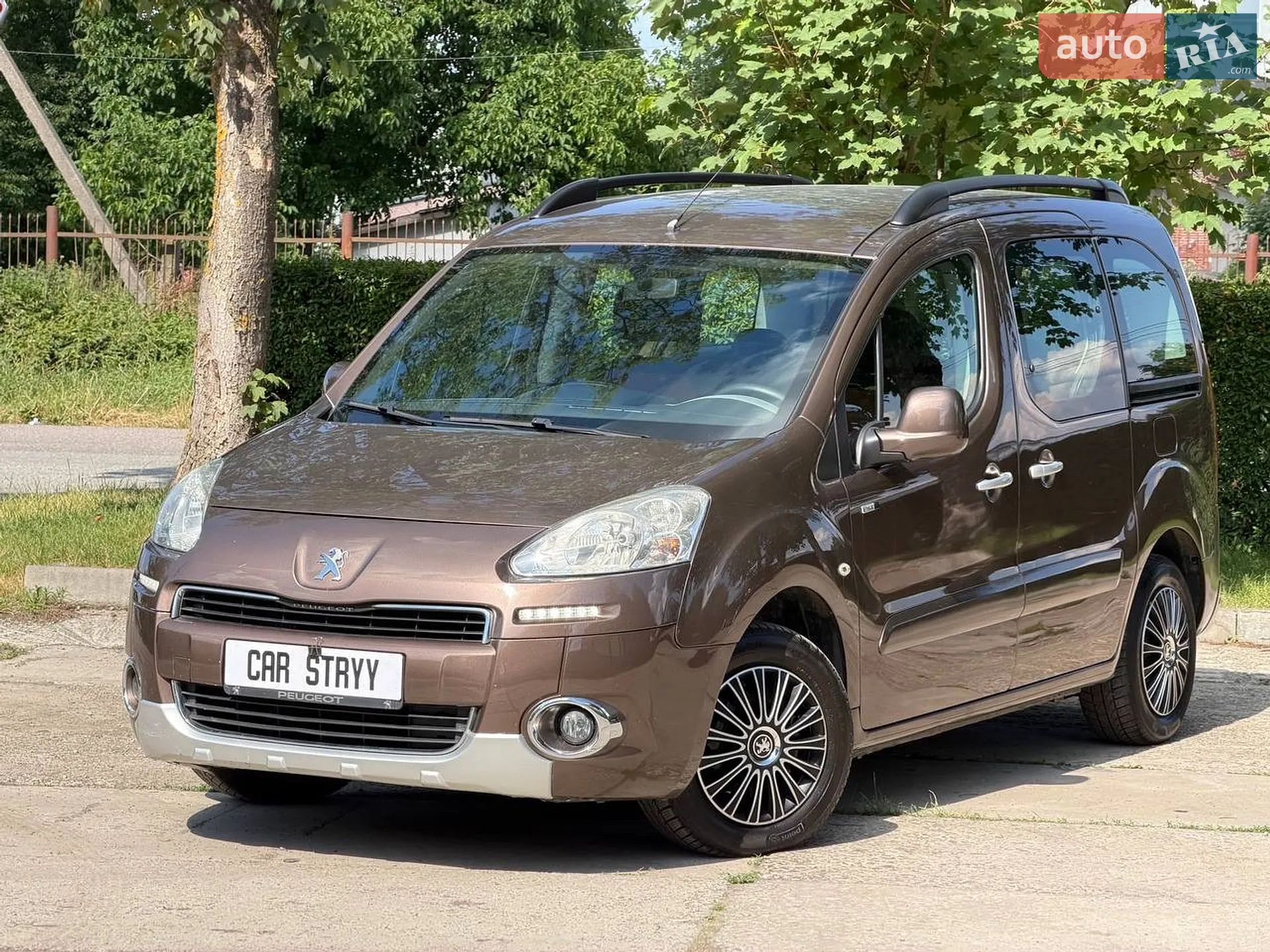2015 Peugeot Partner - мініатюра 2