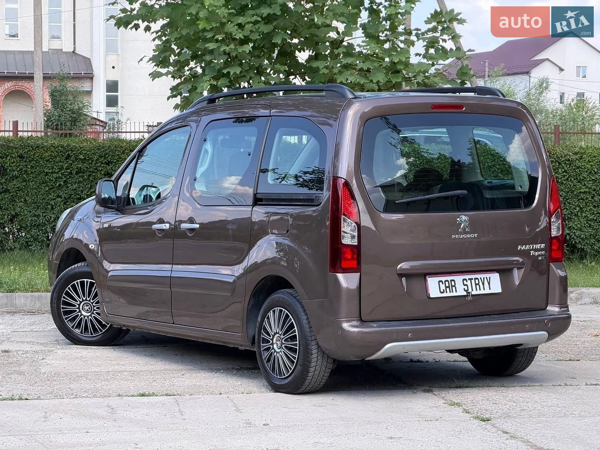 2015 Peugeot Partner - мініатюра 16