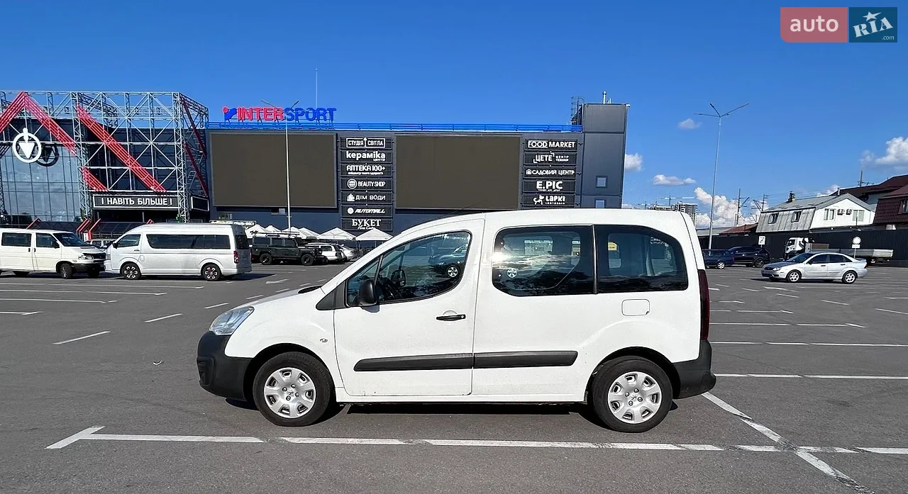 2017 Peugeot Partner - мініатюра 25