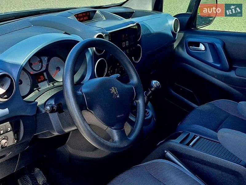 Минивэн Peugeot Partner 2010 в Хмельницком