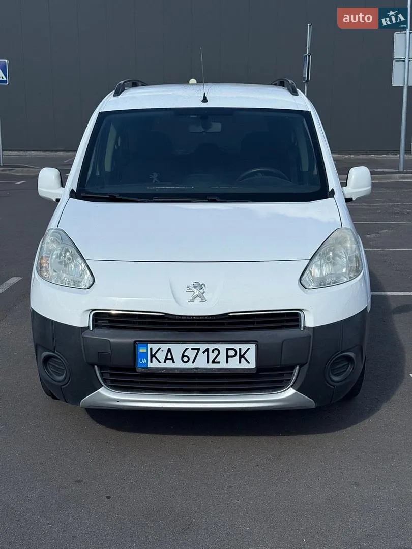 2013 Peugeot Partner - мініатюра 11