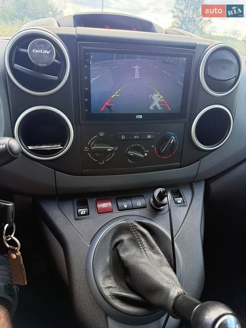 2013 Peugeot Partner - мініатюра 16