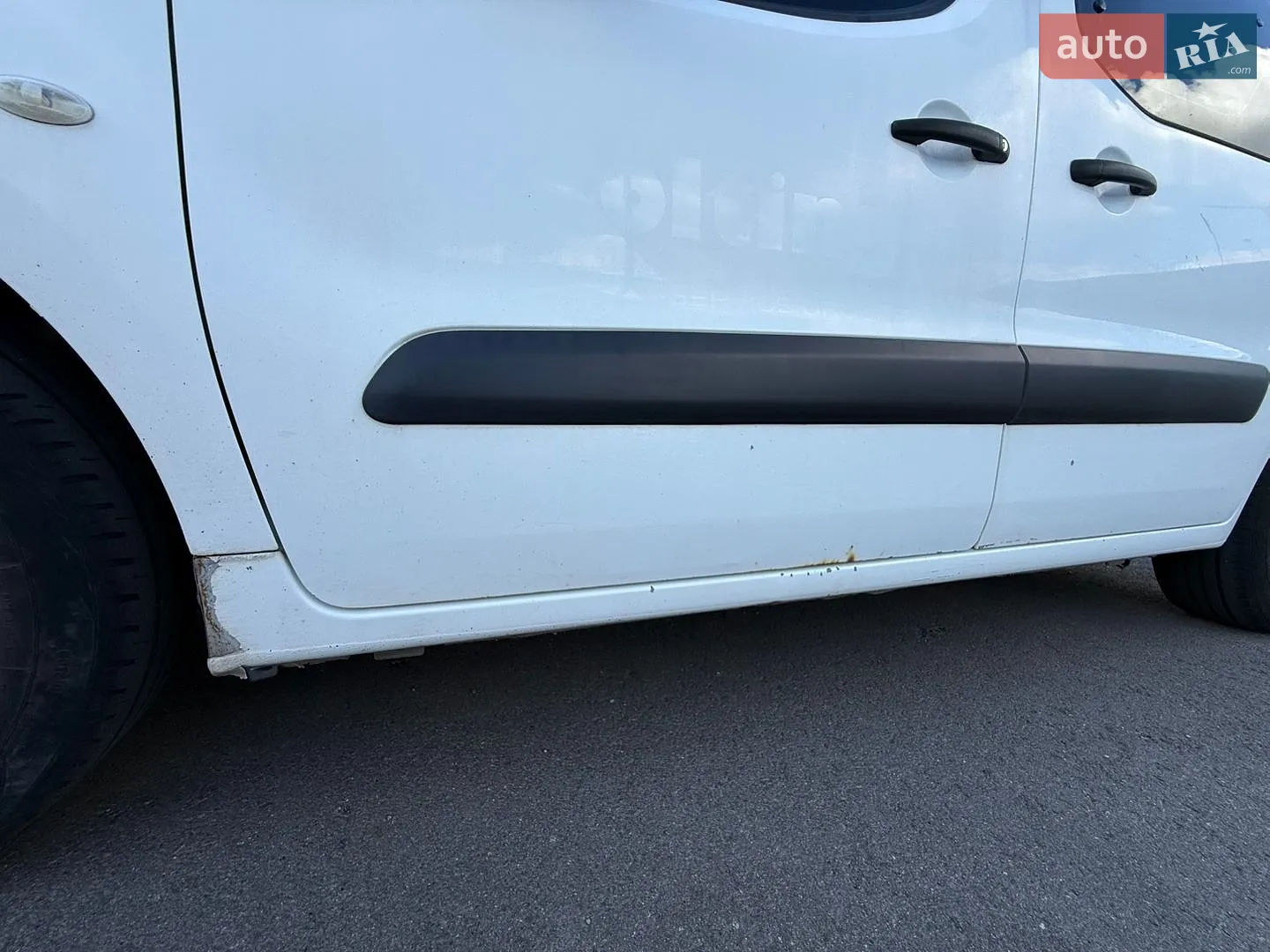 2013 Peugeot Partner - мініатюра 26