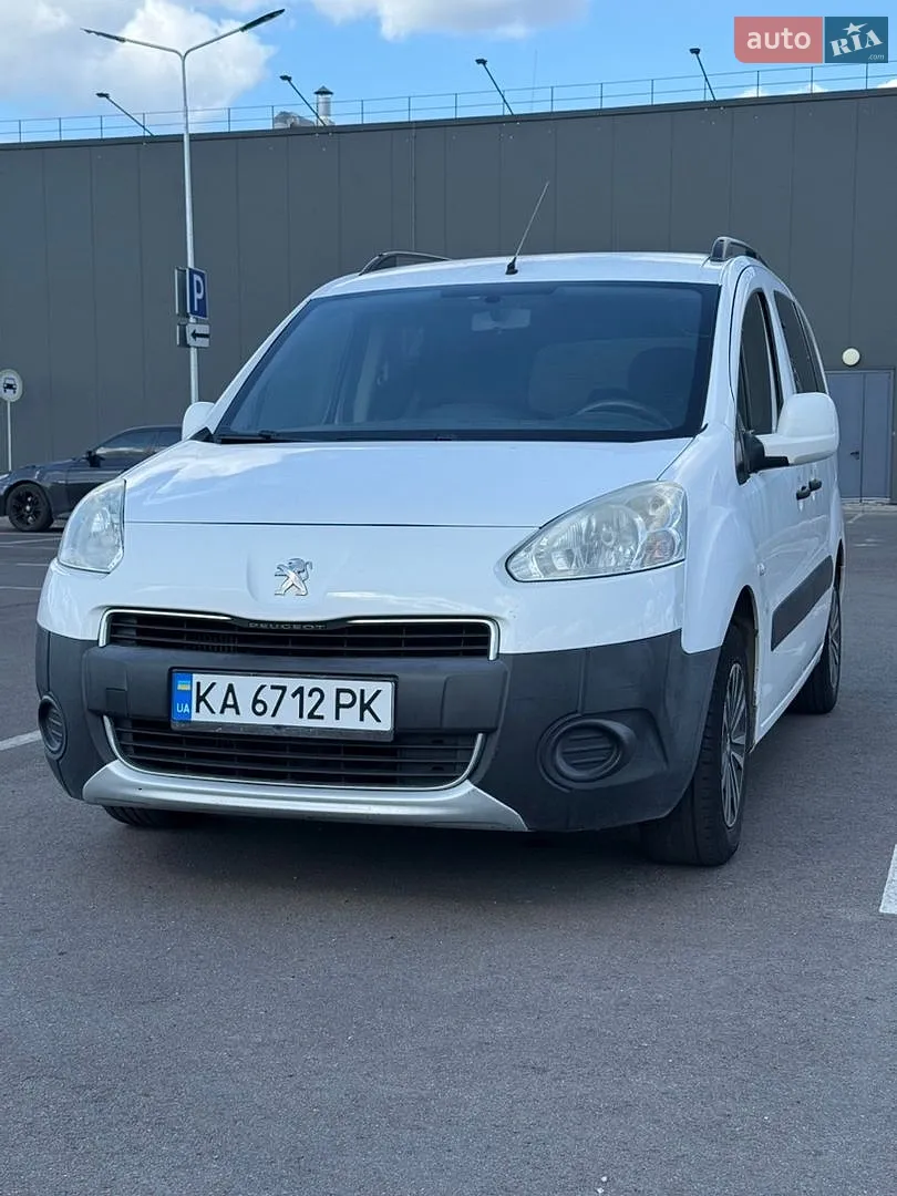 2013 Peugeot Partner - мініатюра 10
