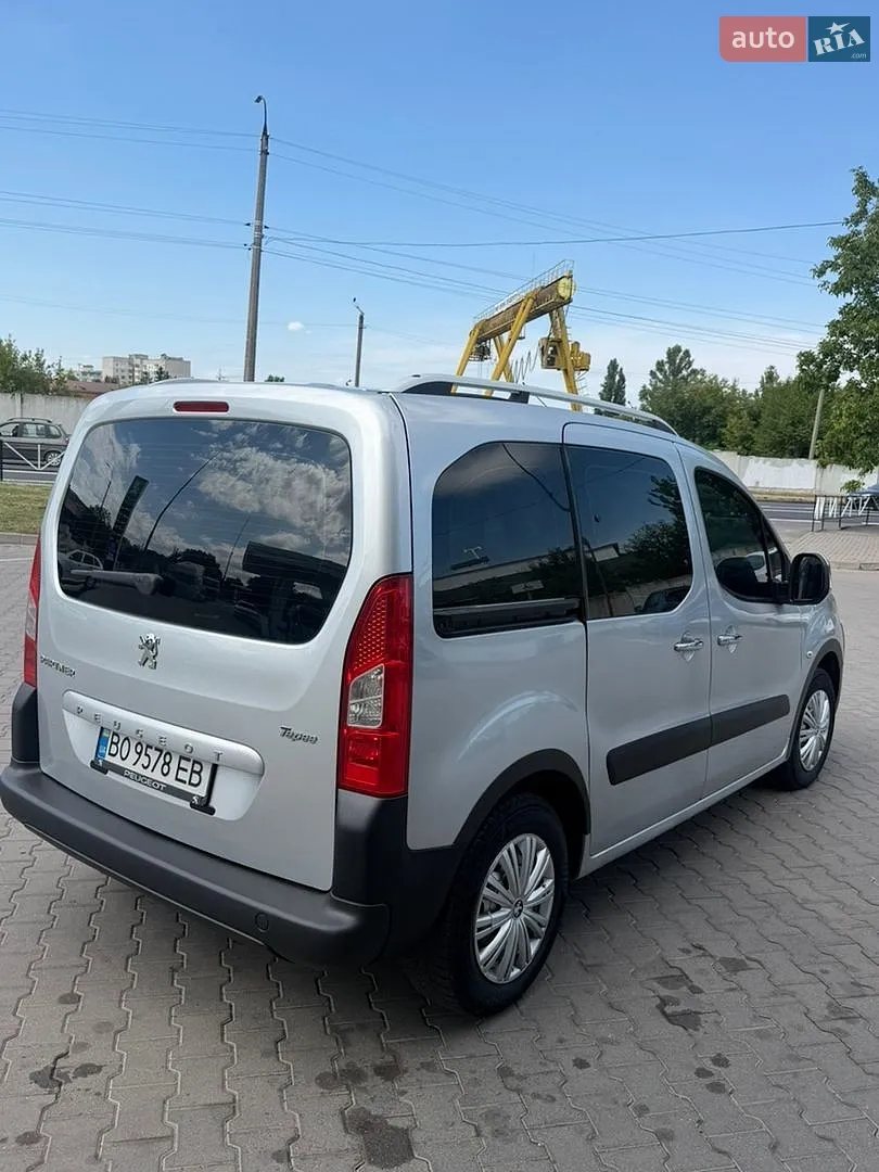 2011 Peugeot Partner - мініатюра 8