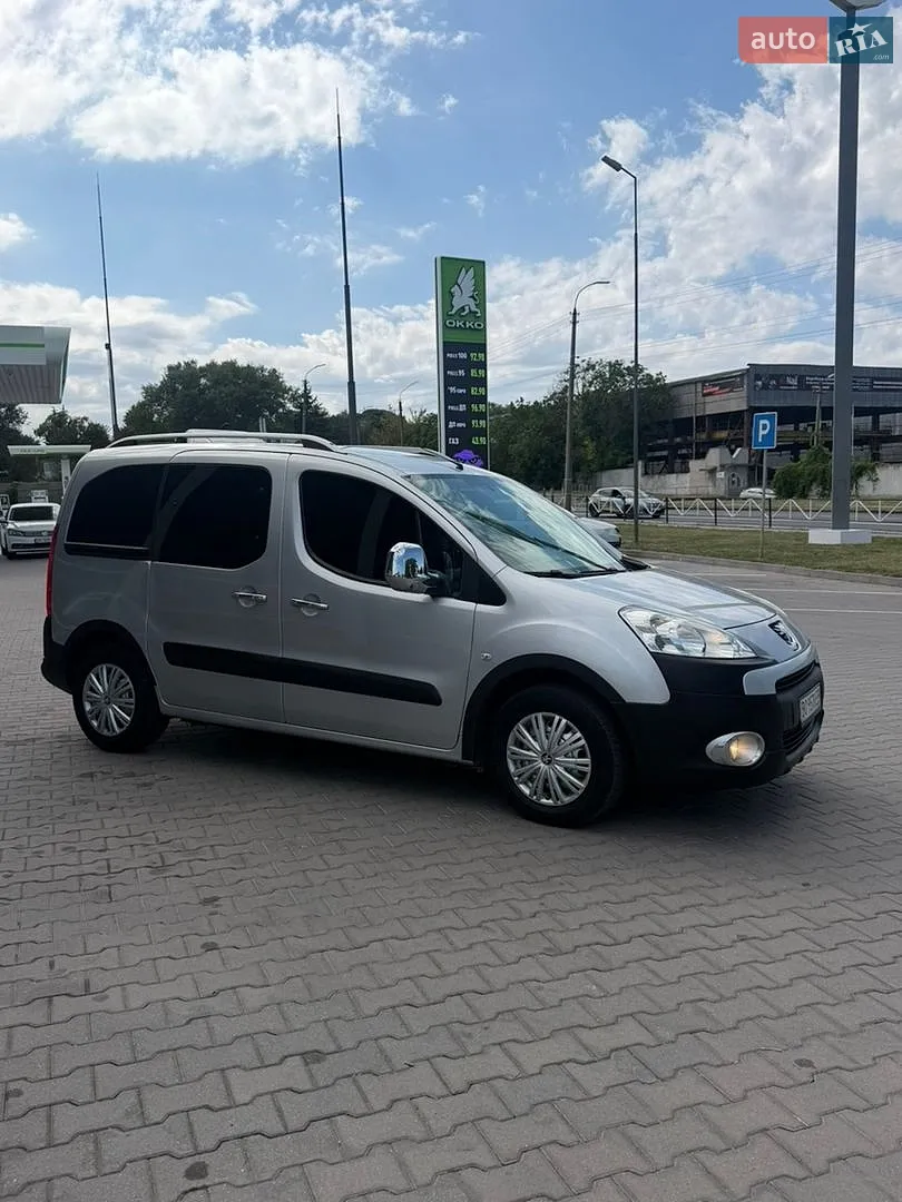 2011 Peugeot Partner - мініатюра 9