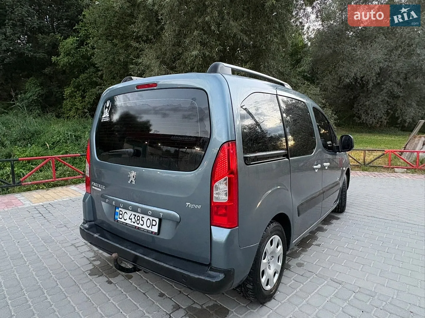 2011 Peugeot Partner - мініатюра 8