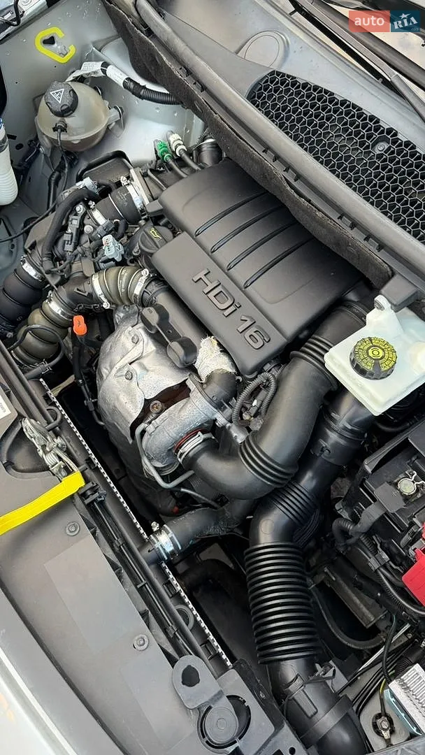 2011 Peugeot Partner - мініатюра 18