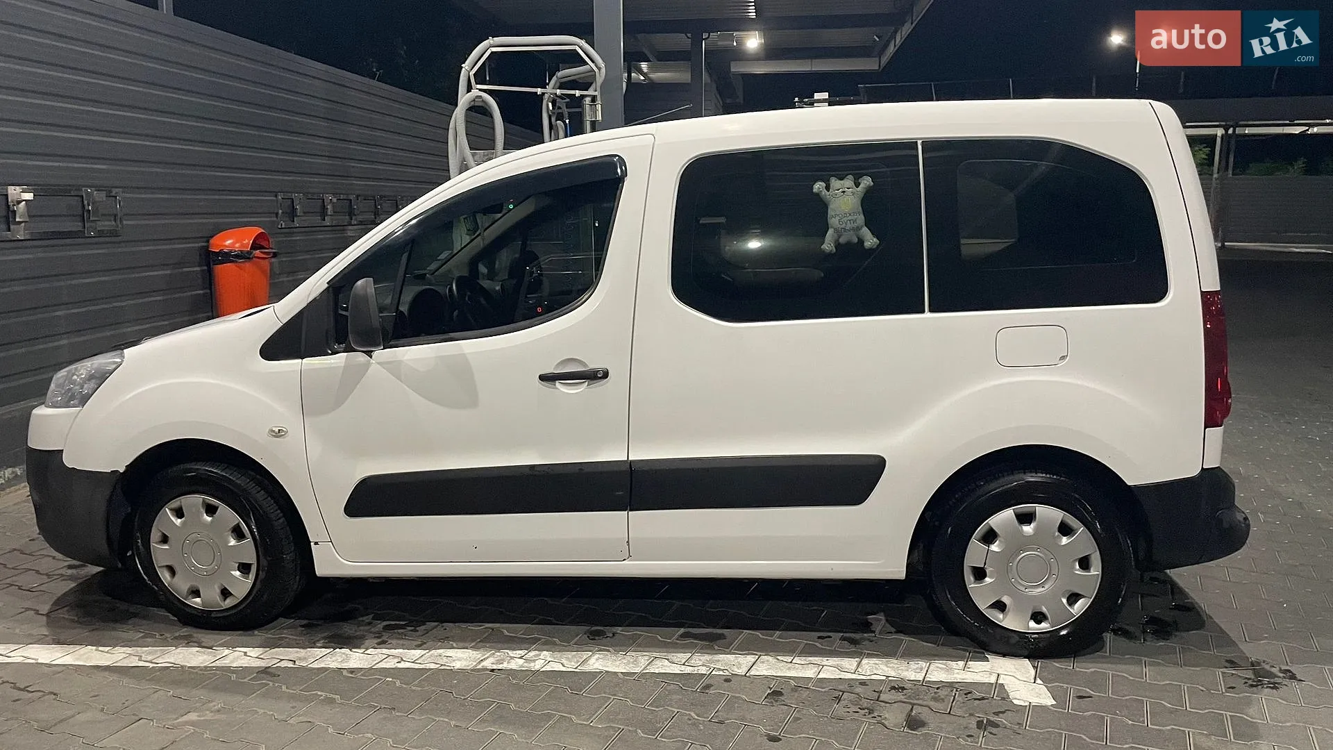 2011 Peugeot Partner - мініатюра 5