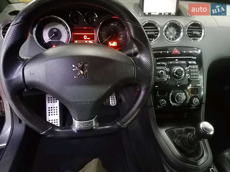 Купе Peugeot RCZ 2011 в Киеве