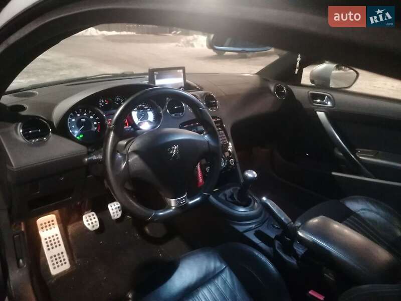 Купе Peugeot RCZ 2011 в Киеве