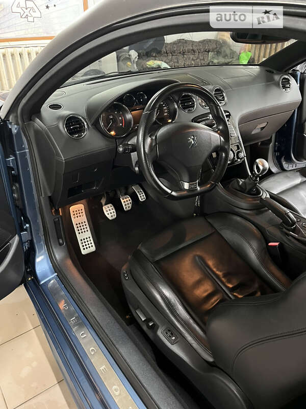 Купе Peugeot RCZ 2010 в Богодухове