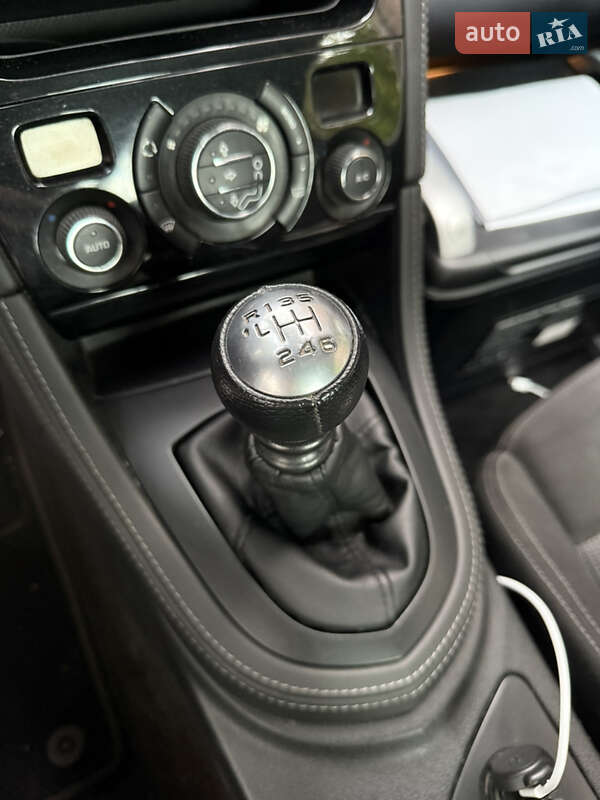 Купе Peugeot RCZ 2011 в Киеве