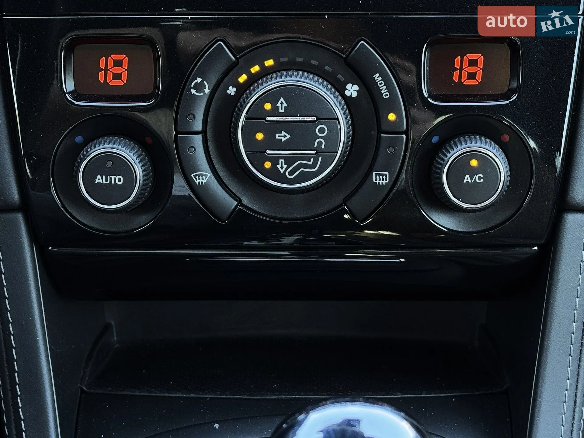 2012 Peugeot RCZ - мініатюра 33