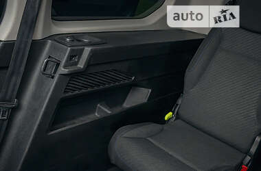 Минивэн Peugeot Rifter 2018 в 