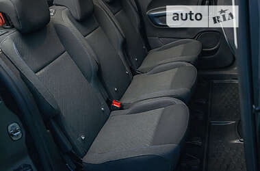 Минивэн Peugeot Rifter 2018 в 