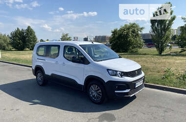 Минивэн Peugeot Rifter 2023 в Ирпене