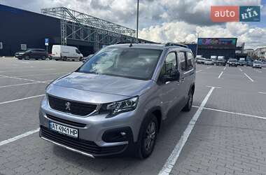 Минивэн Peugeot Rifter 2023 в 