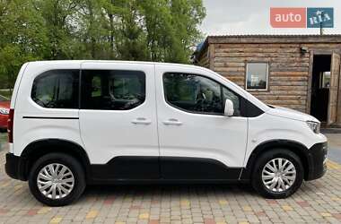 Минивэн Peugeot Rifter 2020 в 