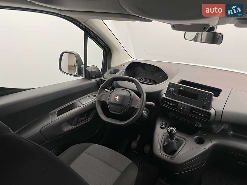 Минивэн Peugeot Rifter 2020 в Киеве фото 10 Минивэн Peugeot Rifter 2020 в Киеве