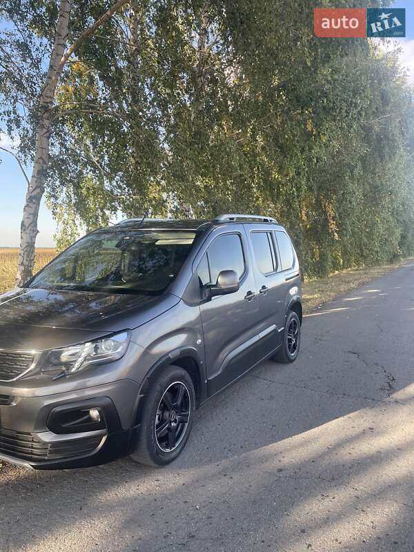 Минивэн Peugeot Rifter 2020 в Лысянке фото 3 Минивэн Peugeot Rifter 2020 в Лысянке