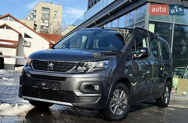 Минивэн Peugeot Rifter 2023 в Львове