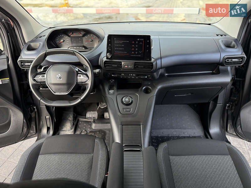 Минивэн Peugeot Rifter 2023 в Львове