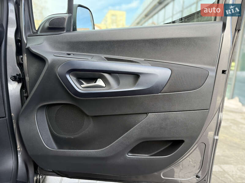 Минивэн Peugeot Rifter 2023 в Львове