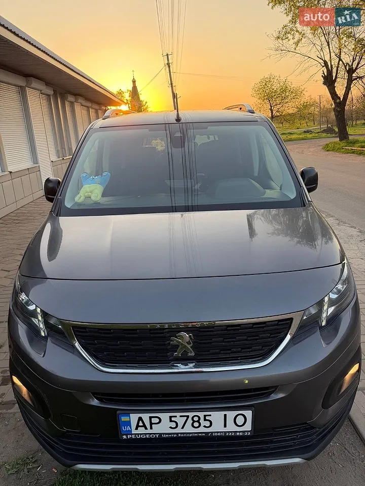 2021 Peugeot Rifter - мініатюра 37