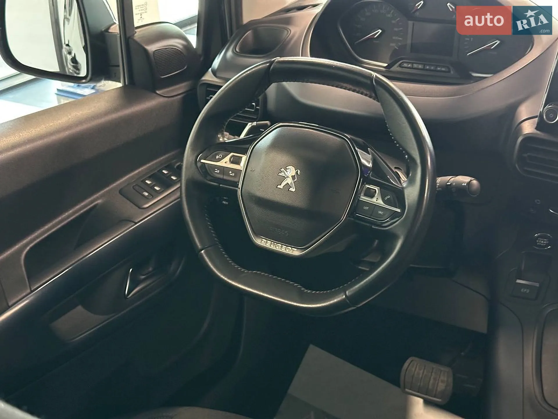2019 Peugeot Rifter - мініатюра 28