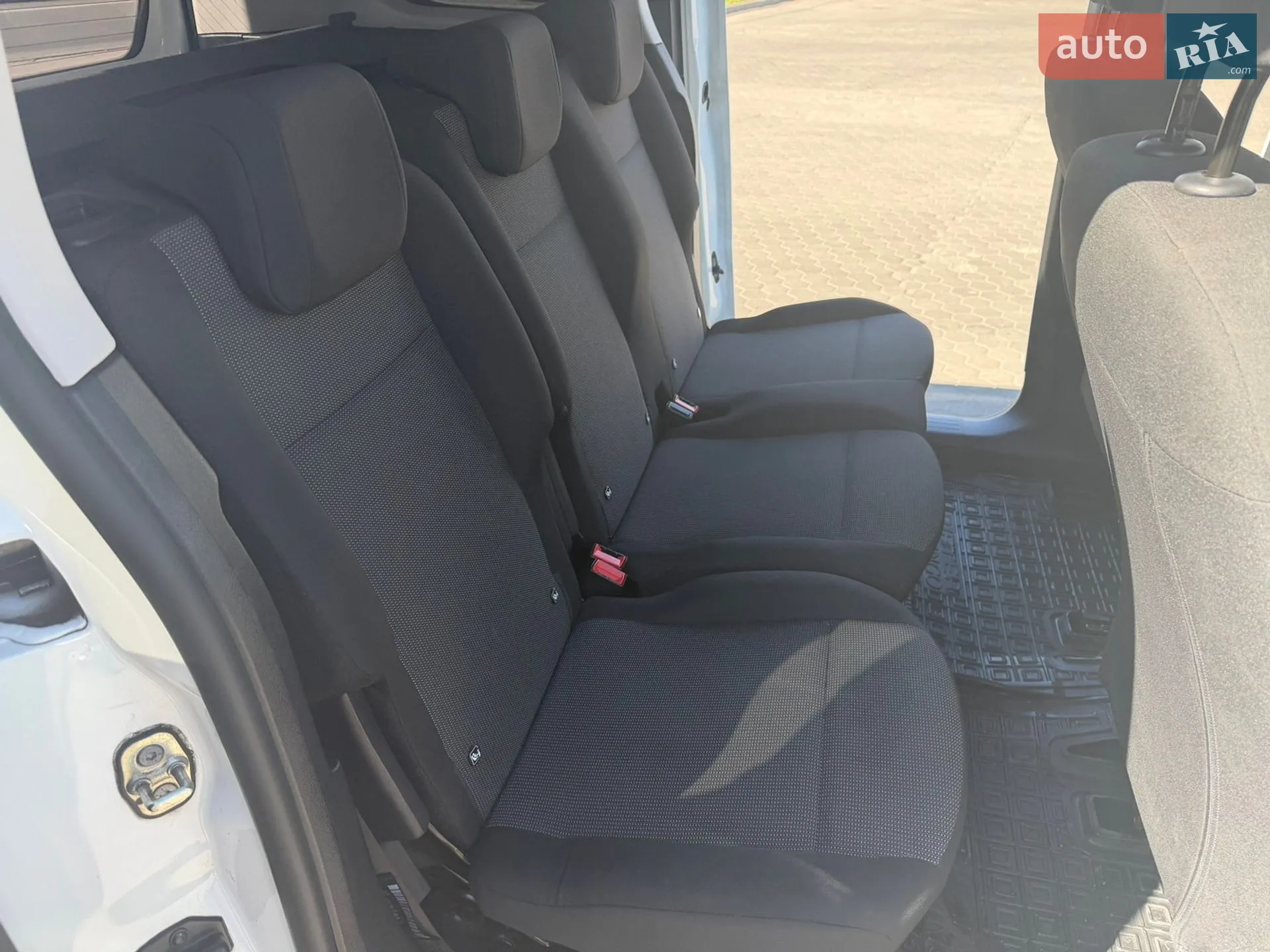 2021 Peugeot Rifter - мініатюра 20