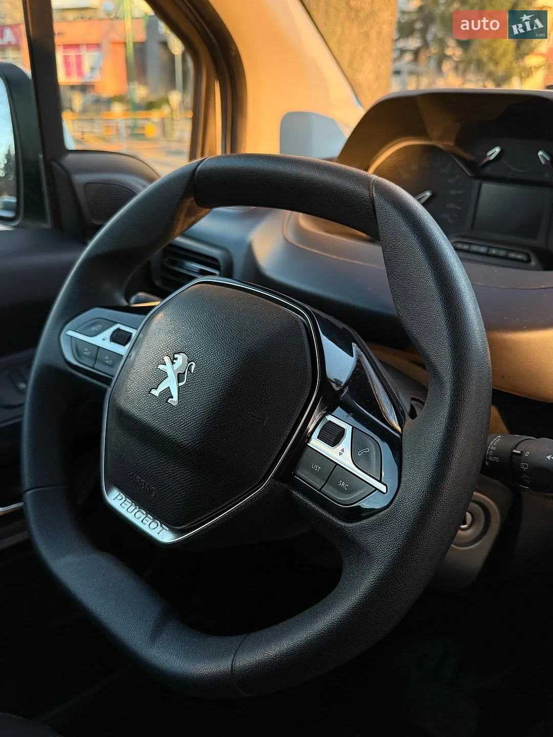 2019 Peugeot Rifter - мініатюра 27