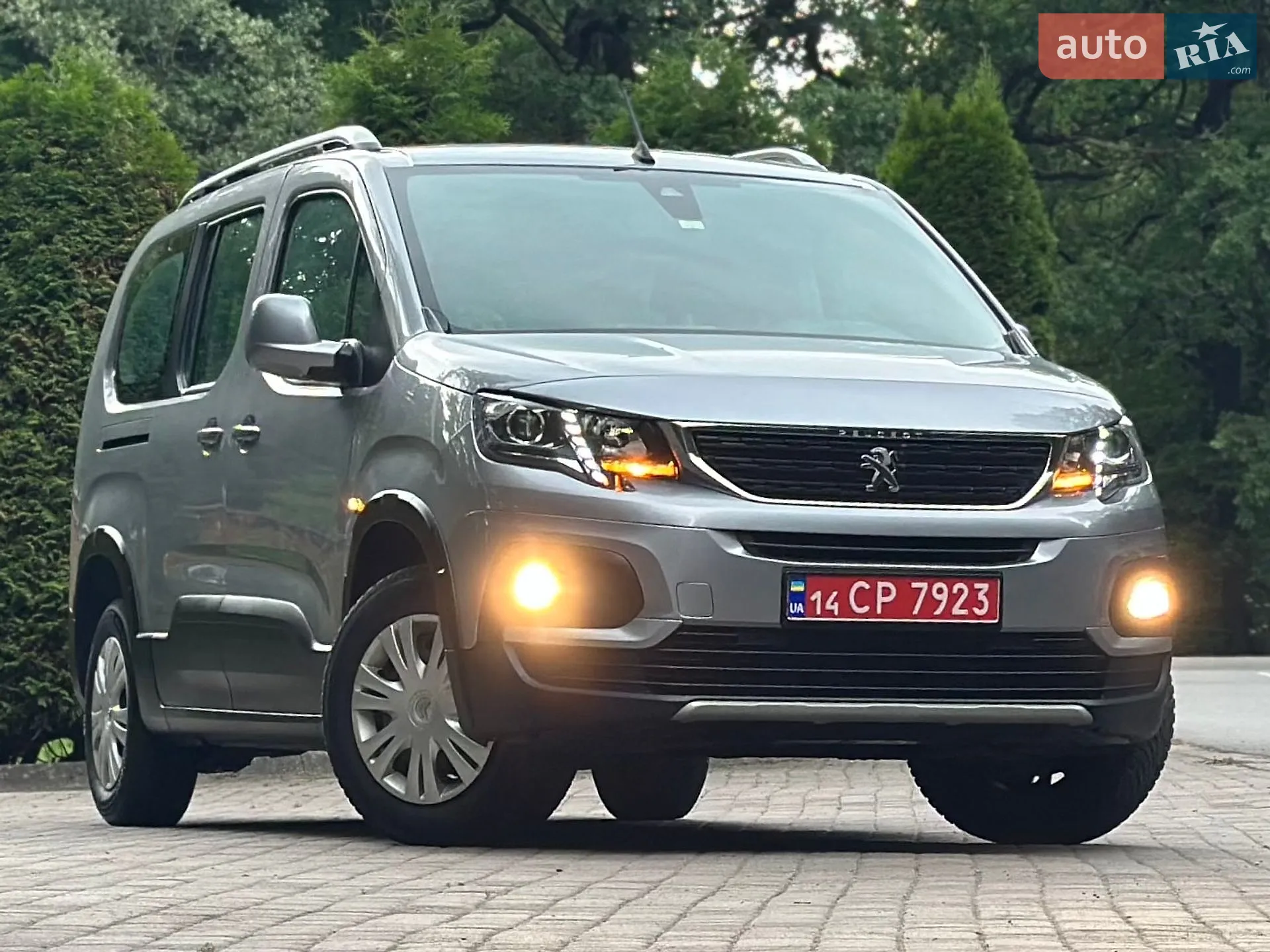 2021 Peugeot Rifter - мініатюра 8