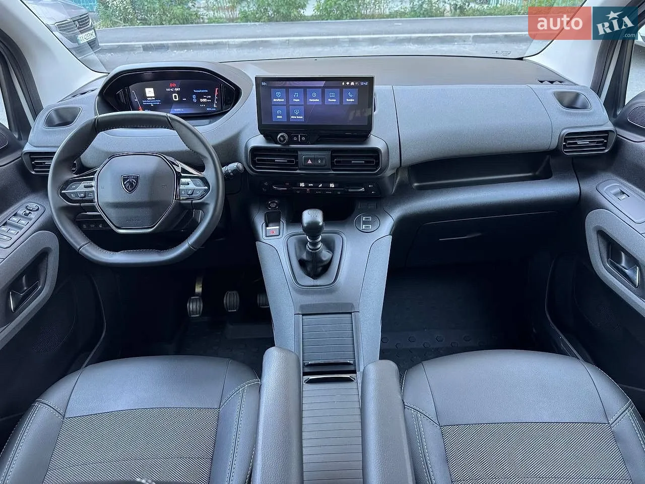 2025 Peugeot Rifter - мініатюра 30