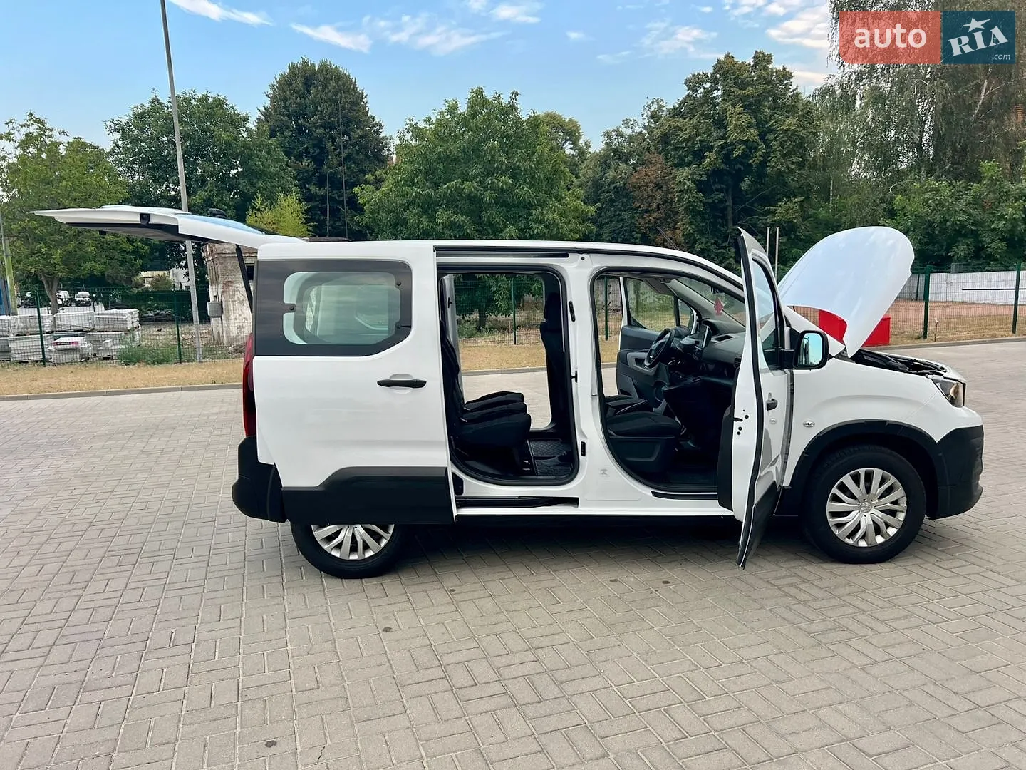 2020 Peugeot Rifter - мініатюра 46