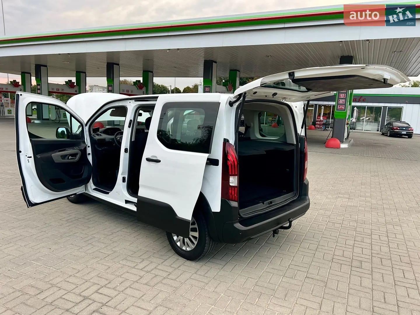 2020 Peugeot Rifter - мініатюра 54
