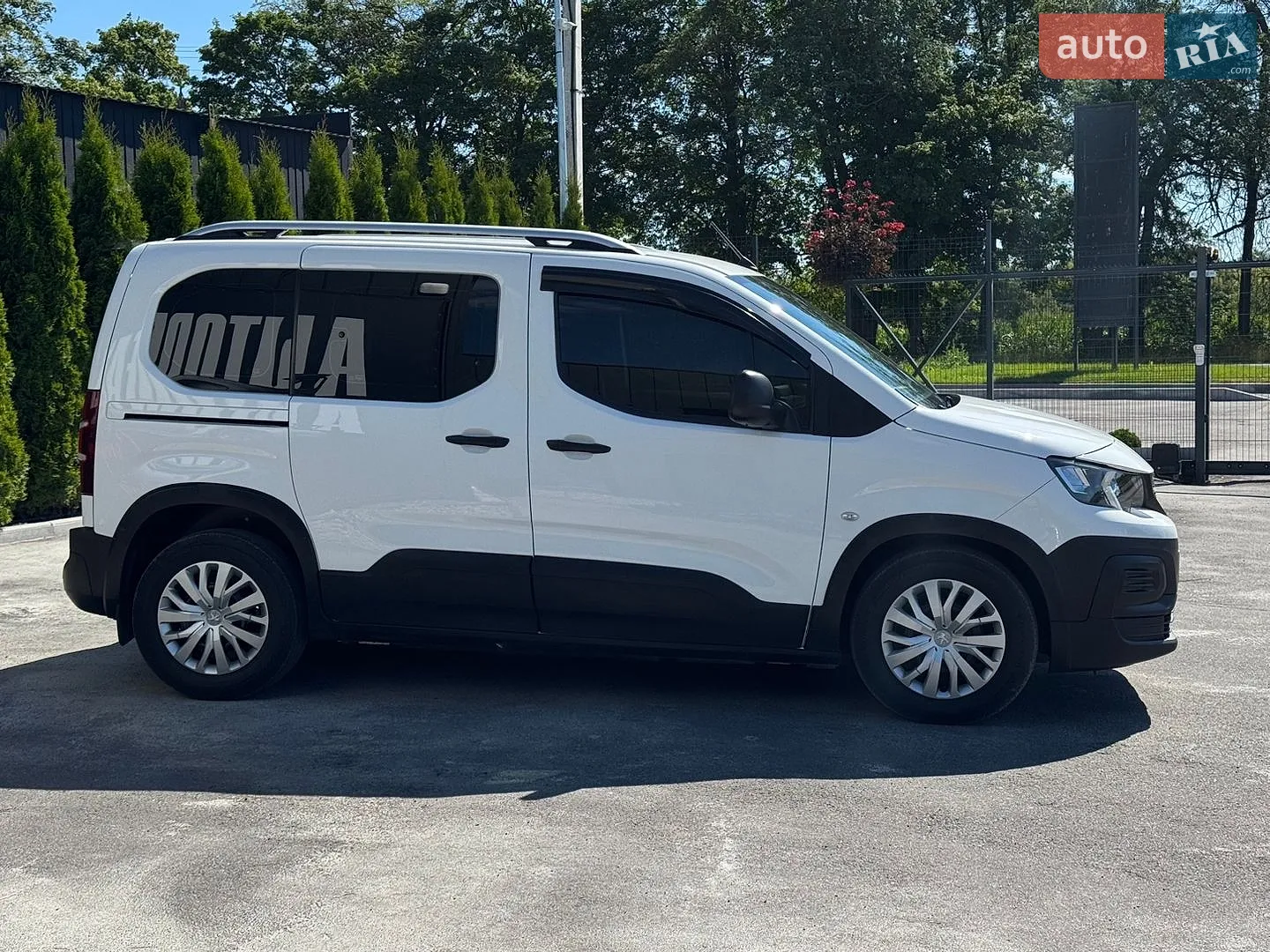 2019 Peugeot Rifter - мініатюра 2