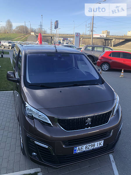 Мінівен Peugeot Traveller 2017 в Києві