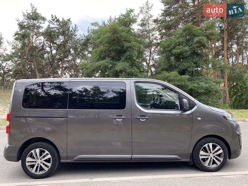 Минивэн Peugeot Traveller 2017 в Бориславе
