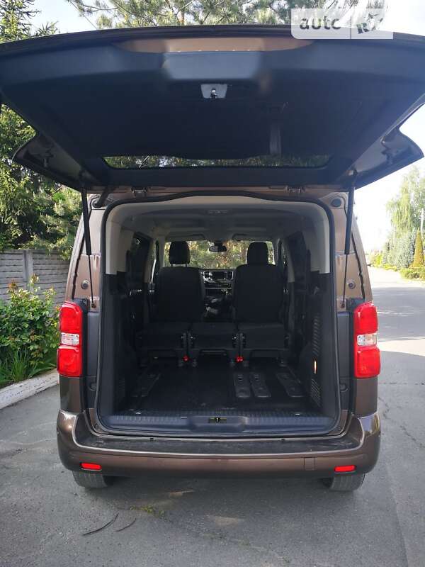 Мінівен Peugeot Traveller 2018 в Дніпрі