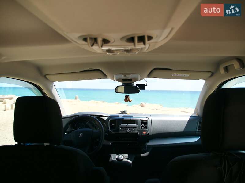 Минивэн Peugeot Traveller 2017 в Славянске