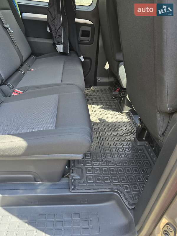 Минивэн Peugeot Traveller 2017 в Харькове