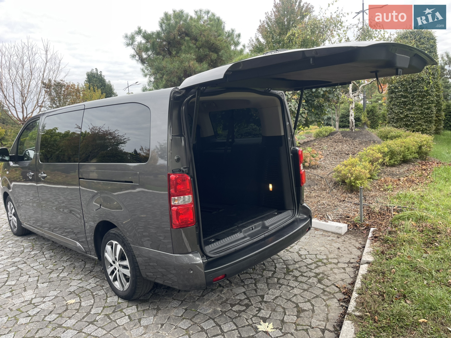 2020 Peugeot Traveller - мініатюра 7