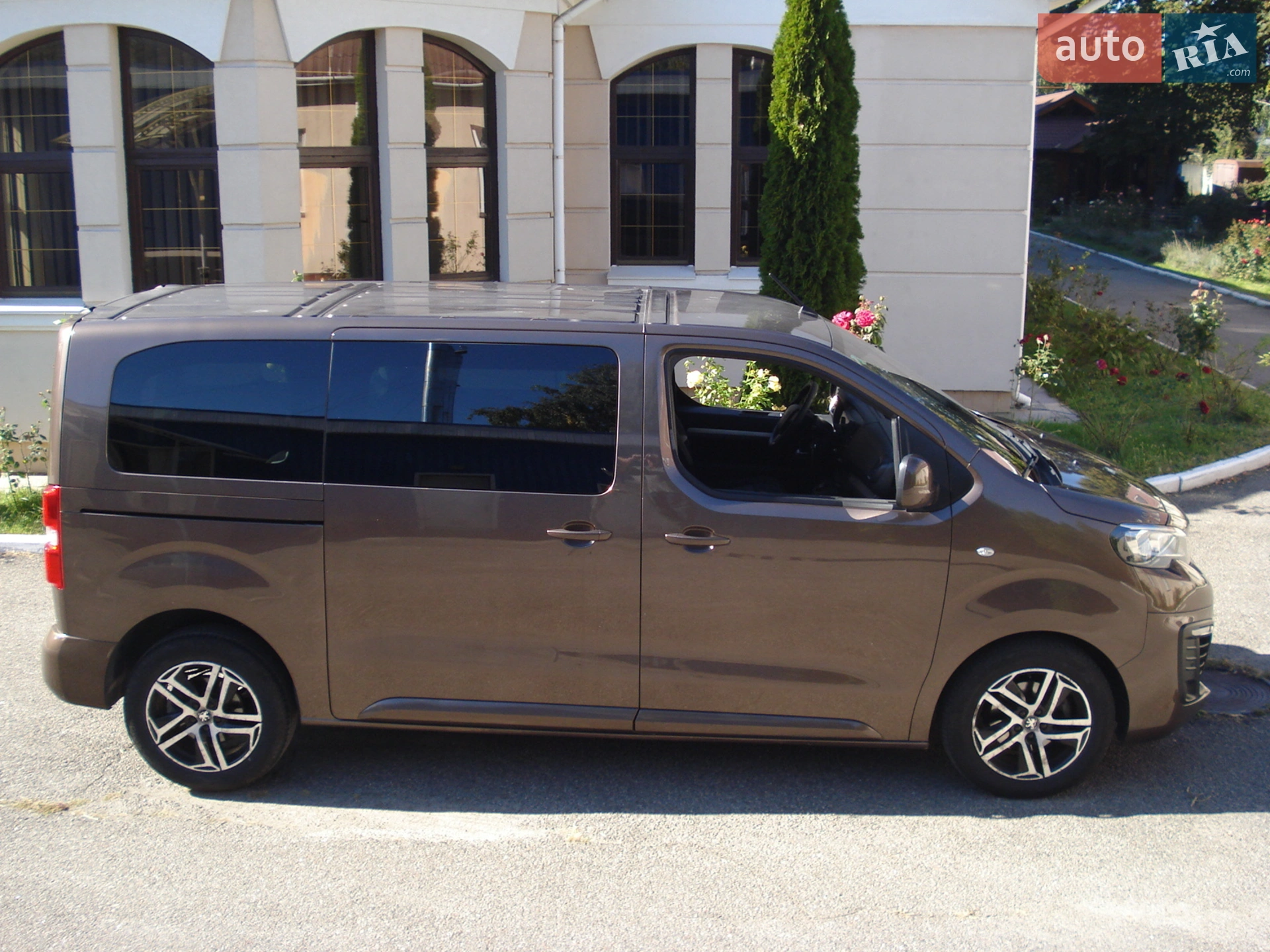 2017 Peugeot Traveller - мініатюра 6