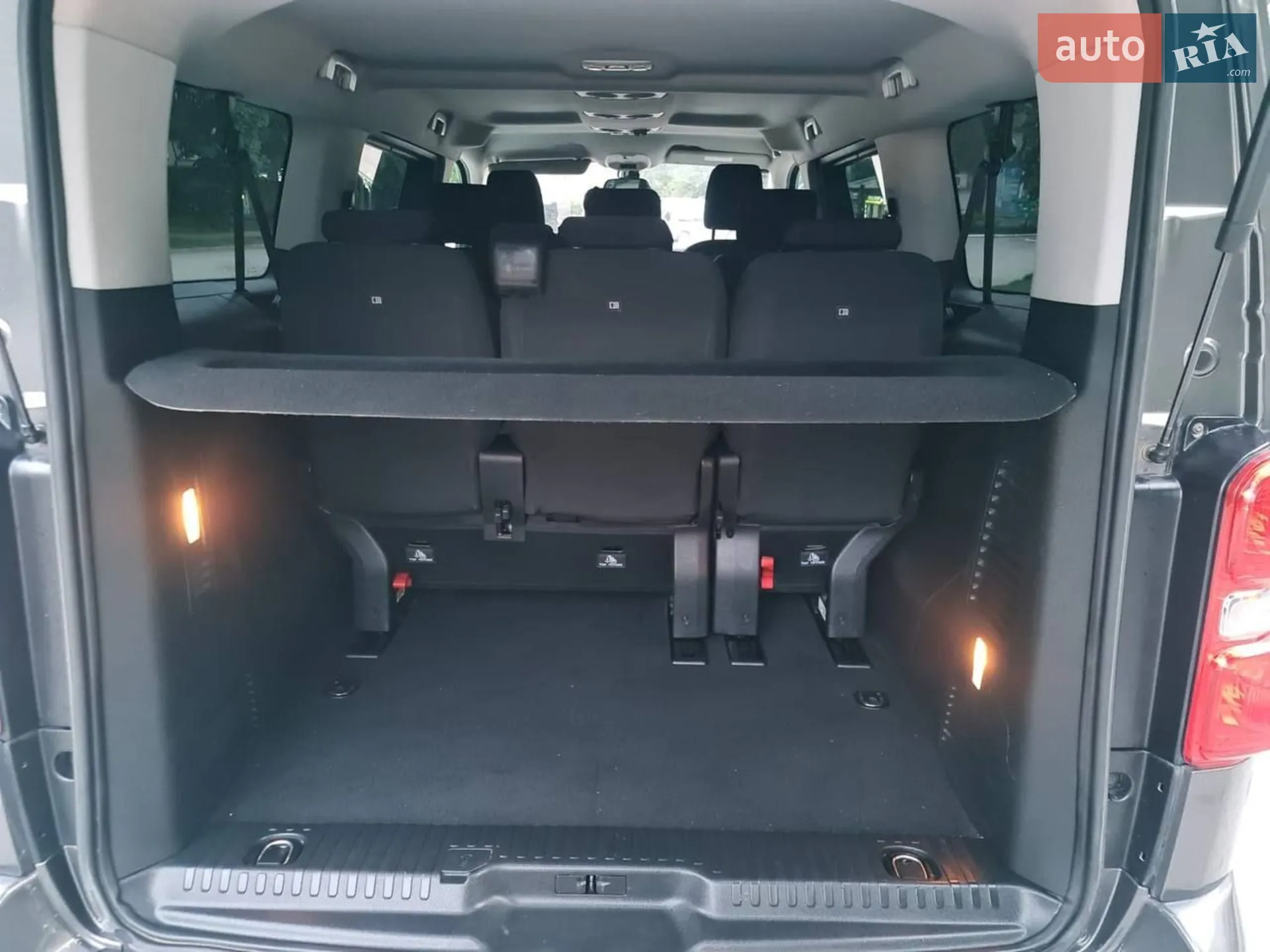 2019 Peugeot Traveller - мініатюра 2
