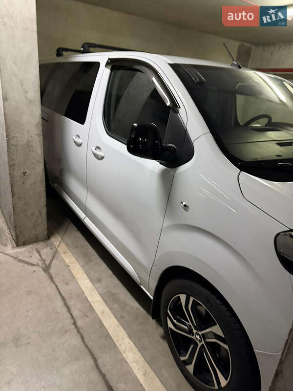Минивэн Peugeot Traveller 2023 в Киеве