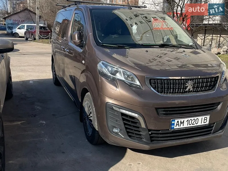 Peugeot Traveller 2018