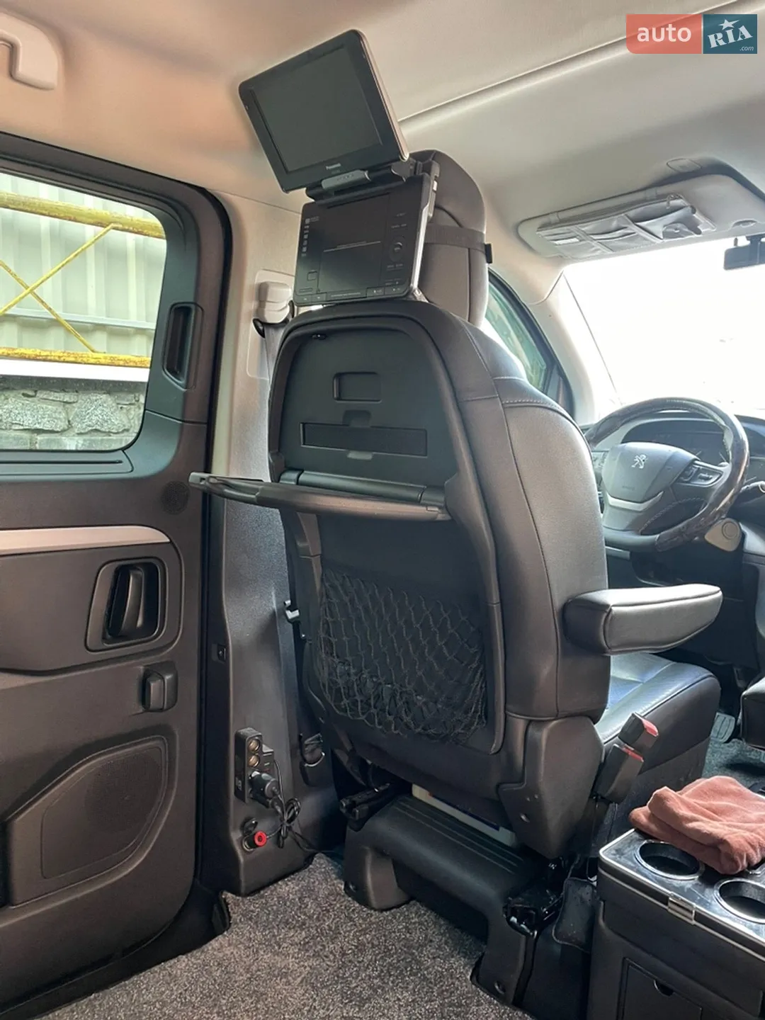 2018 Peugeot Traveller - мініатюра 12
