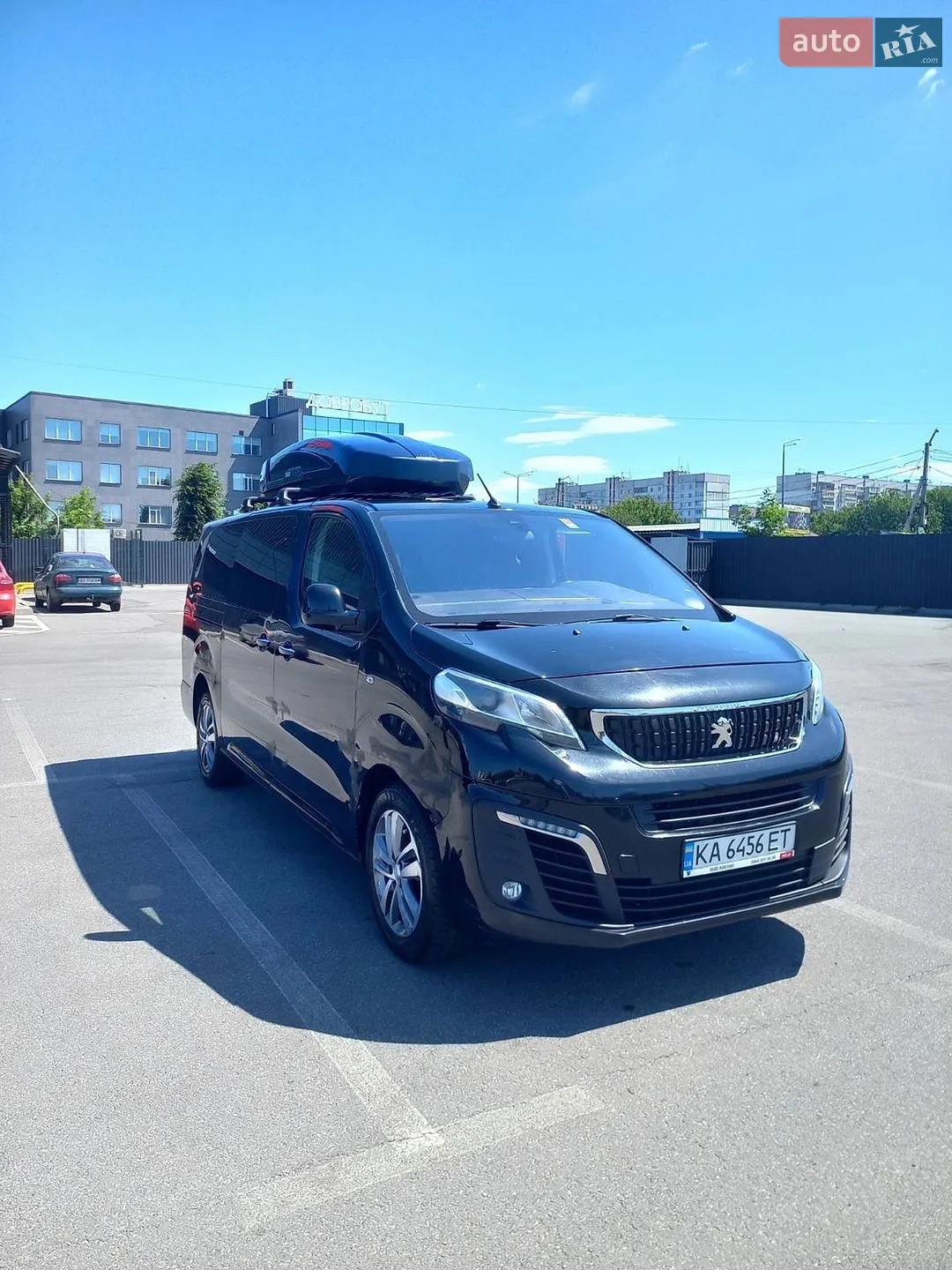 Peugeot Traveller 2023