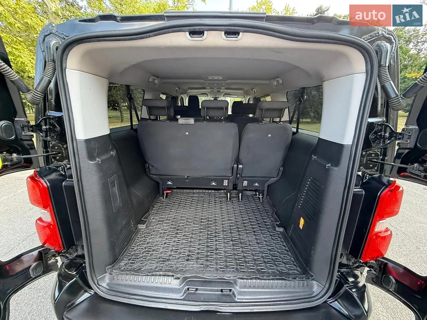 2019 Peugeot Traveller - мініатюра 33